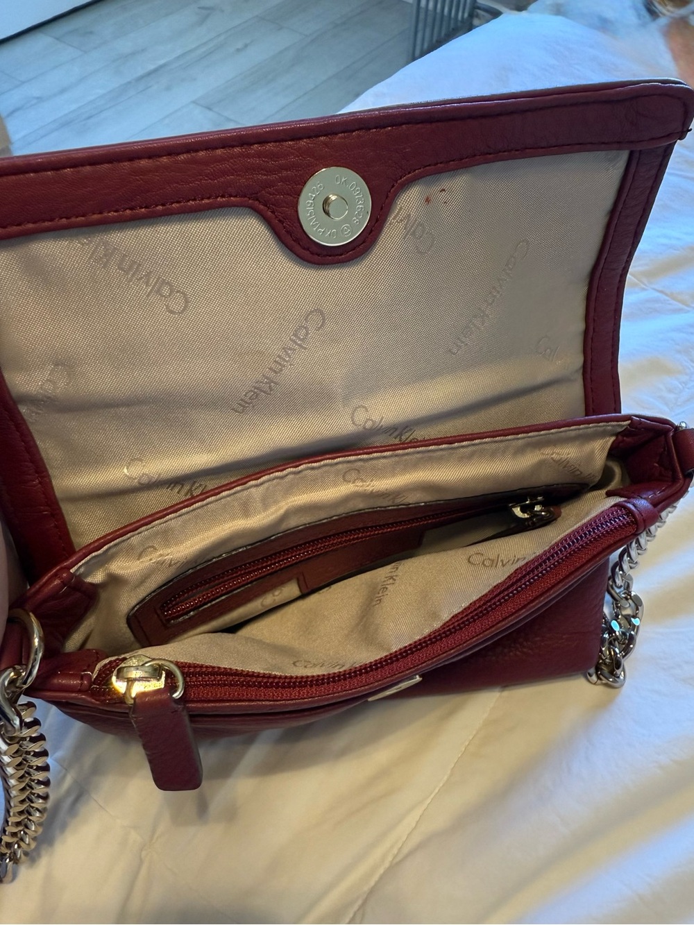 Calvin Klein Burgundy Leather Crossbody with Gold Chain Strap - Picture 4 of 4